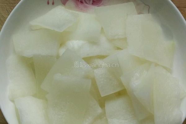 火腿炒冬瓜的做法图解1