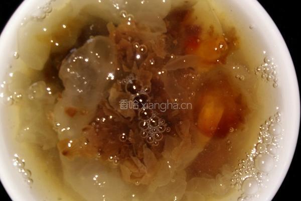 桃胶红枣银耳莲子羹的做法图解8
