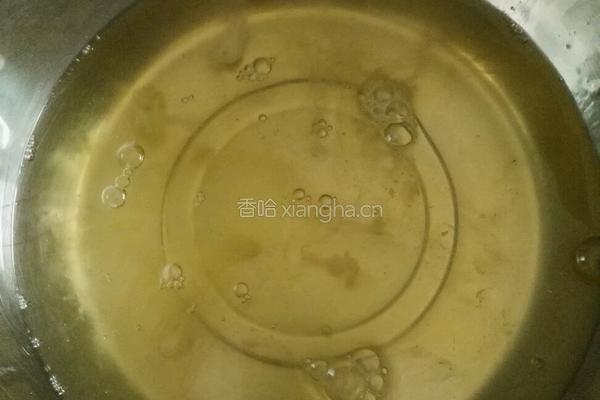 草莓酱蛋糕卷的做法图解1