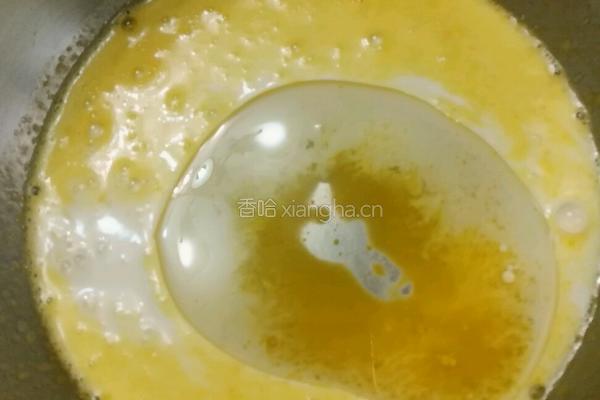 草莓酱蛋糕卷的做法图解4