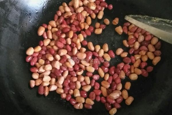 自制花生碎的做法图解2