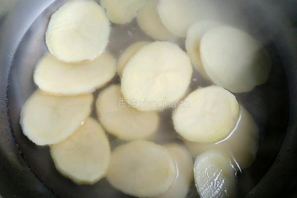 心形鸡汤土豆泥的做法图解3