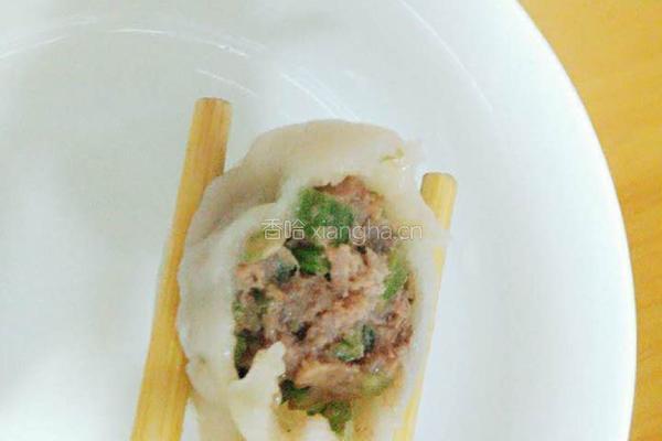 东北牛肉芹菜饺子的做法图解8