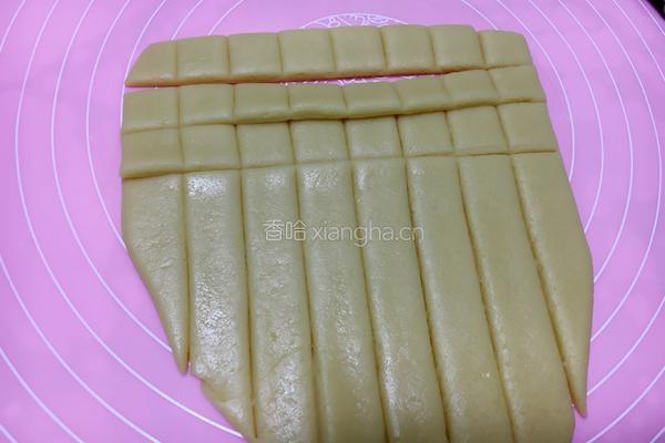 奶香小饼干的做法图解7