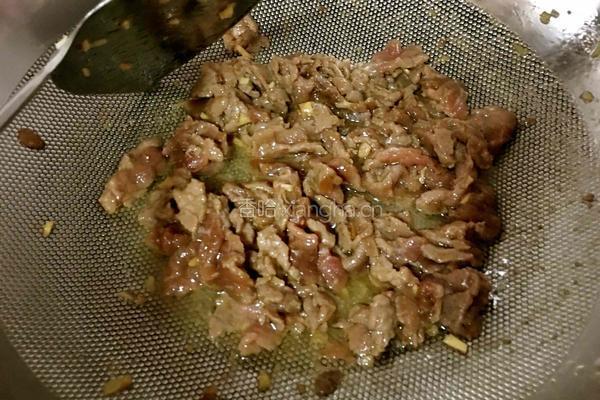 芥兰炒牛肉的做法图解3