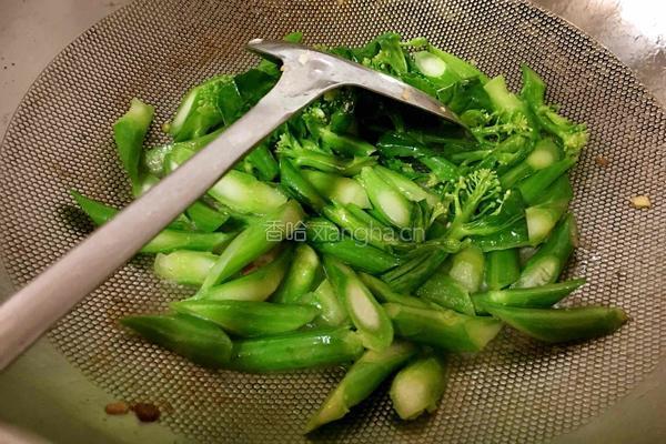 芥兰炒牛肉的做法图解4