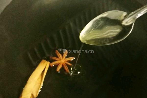 凉拌毛豆的做法图解1