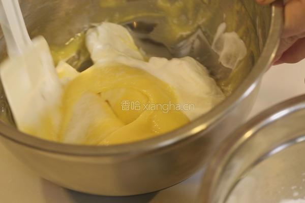 戚风蛋糕的做法图解7