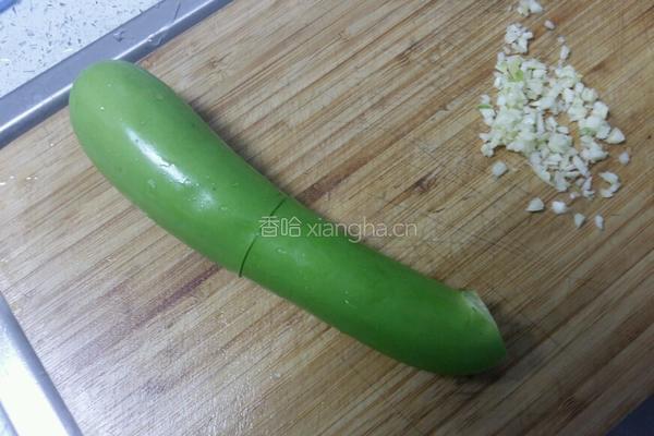 蒜泥茄子的做法图解1