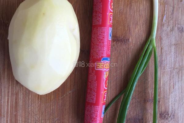 火腿土豆丝炒饭的做法图解1