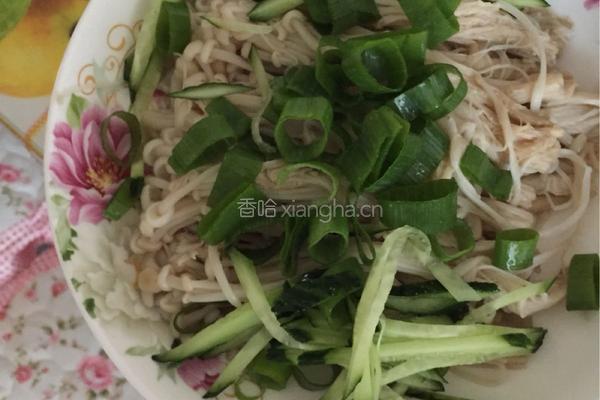 油泼金针菇的做法图解2