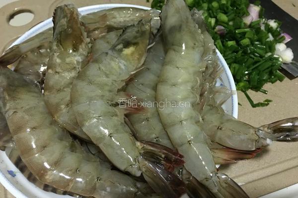 白灼双色大海虾的做法图解2