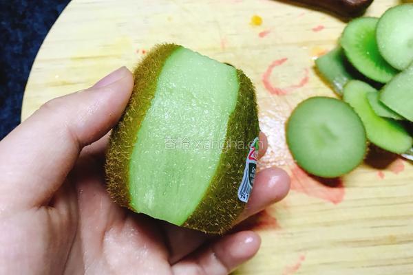 水果拼盘的做法图解4