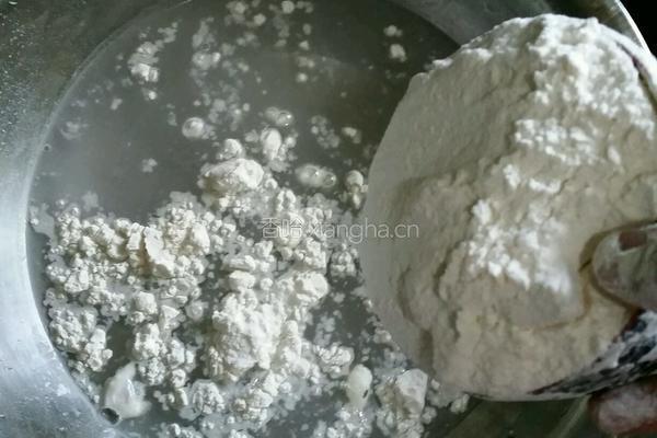 烩茄子的做法图解2