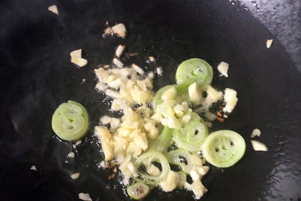秋葵虾仁的做法图解7
