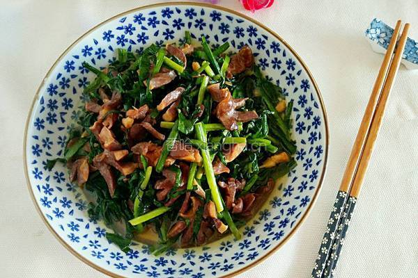 鸭胗炒韭菜
