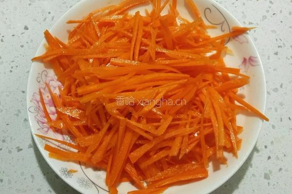 凉拌胡萝卜之小鸟归巢的做法图解2