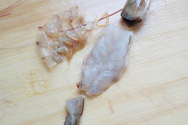 虾球红萝卜心的做法图解2