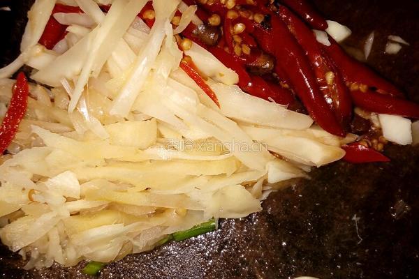 泡椒鱼香肉丝的做法图解2