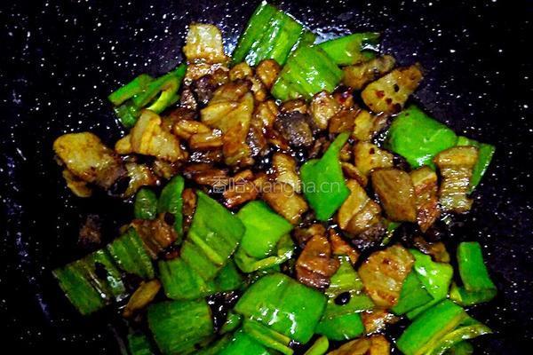 青椒回锅肉的做法图解9