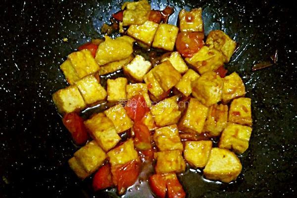 西红柿炒豆腐的做法图解8