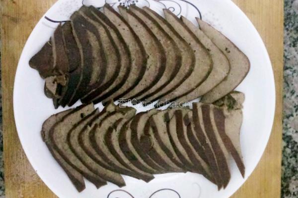 卤猪肝的做法图解4