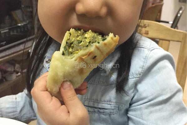 香酥韭菜盒子的做法图解11