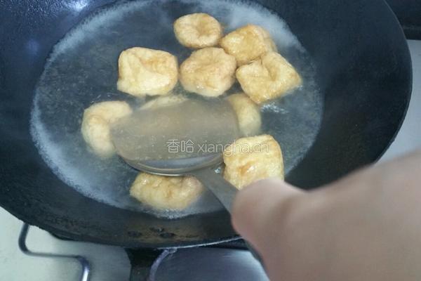 油豆腐煮五花肉的做法图解2