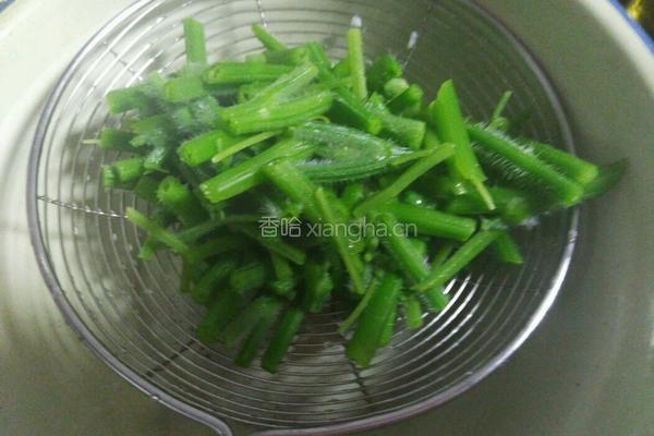 清炒南瓜藤的做法图解5
