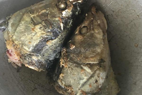 红烧鱼头的做法图解3