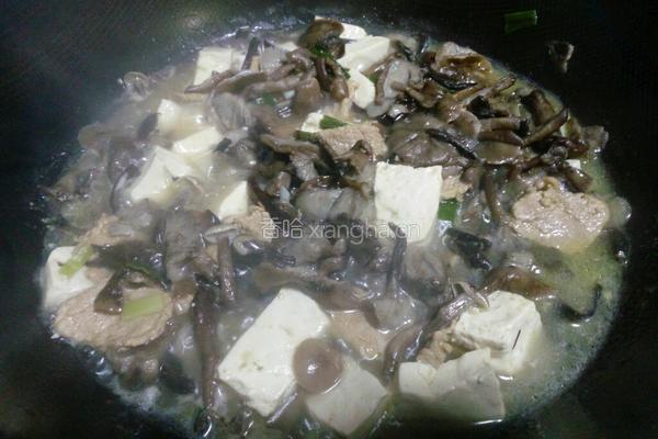 榛蘑炖豆腐的做法图解9