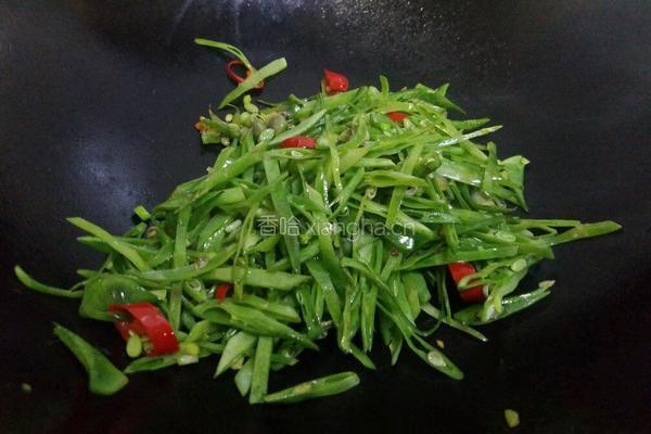 清炒扁豆的做法图解7