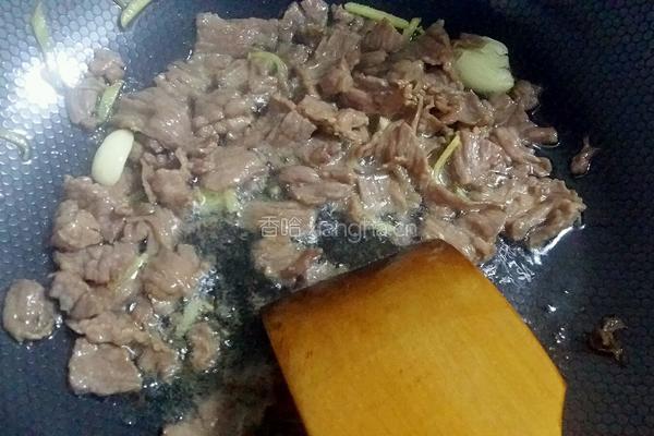 香芹炒牛肉的做法图解7
