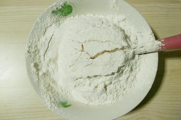 紫薯核桃豆沙馅月饼的做法图解3