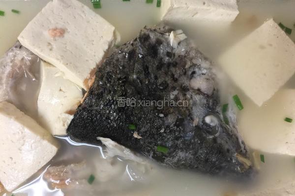 三文鱼头豆腐汤