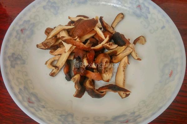 香菇小白菜的做法图解4