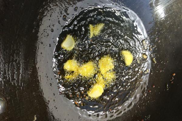 蒜香莴笋的做法图解5