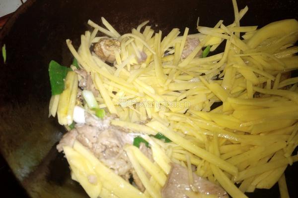 芹菜炒土豆丝的做法图解5