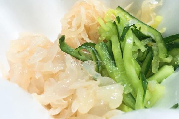 双丝拌海蜇的做法图解8