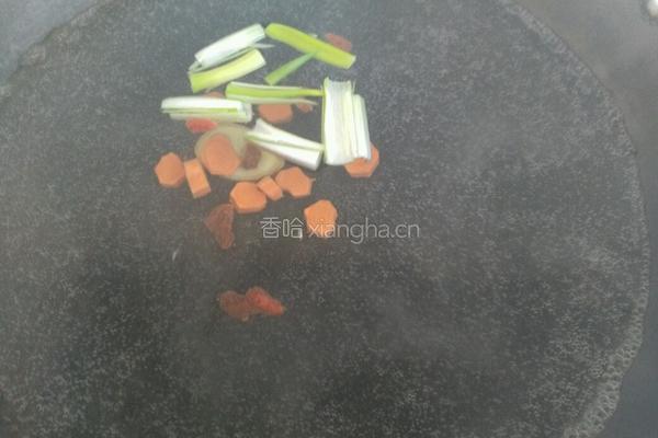 鱼仔煲鱼丸的做法图解3