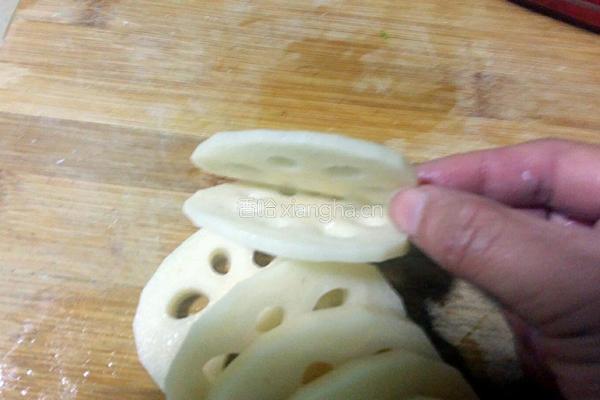 香炸藕盒的做法图解2