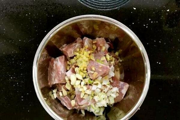 小米蒸排骨的做法图解2