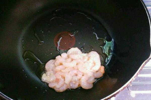 青笋木耳炒虾仁的做法图解3