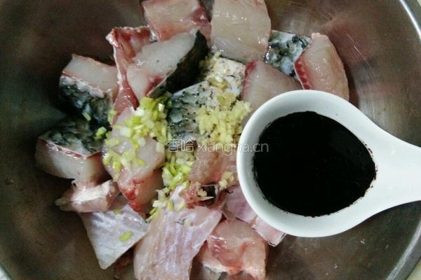 冰糖草鱼块的做法图解6