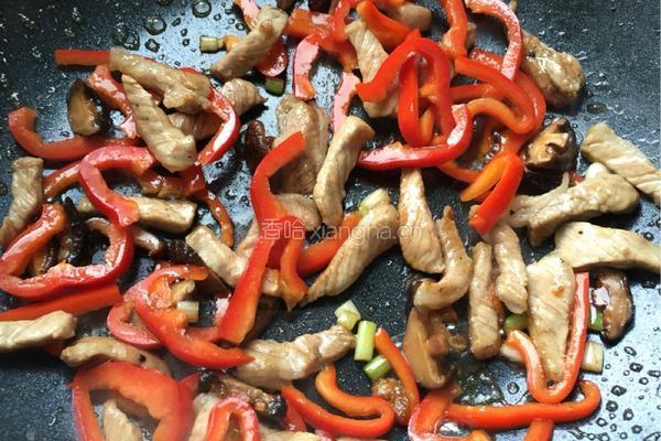 香菇瘦肉炒河粉的做法图解6