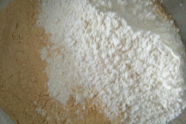 手擀豆面条的做法图解1