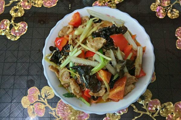 甜椒木耳炒肉片的做法图解7
