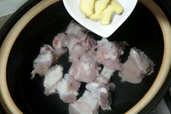 冬瓜排骨汤的做法图解2
