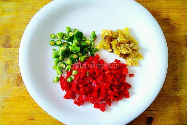 酸豆角炒肉末的做法图解3