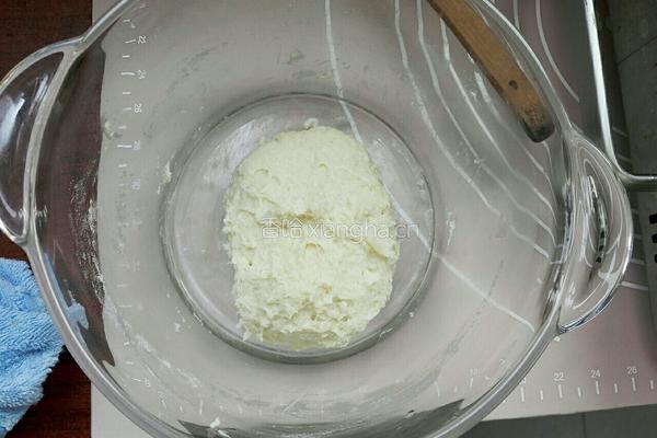 豆沙扭扭酥的做法图解4